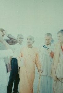 209-sdg-srila-prabhupada