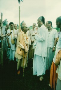 240-sdg-srila-prabhupada