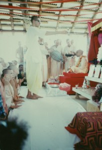 243-sdg-srila-prabhupada