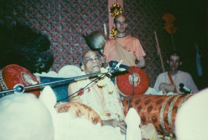 333-sdg-srila-prabhupada
