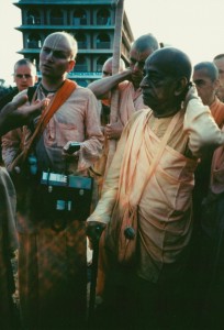 405-sdg-srila-prabhupada