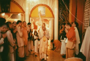 444-sdg-srila-prabhupada